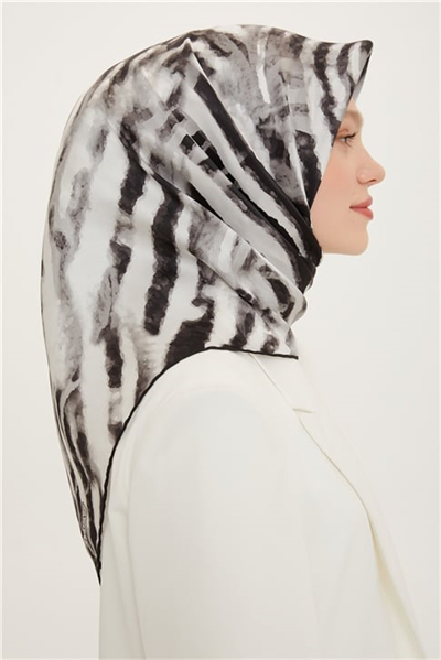 Armine Sura İpek Eşarp 22Ya8748 04