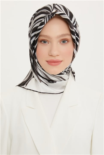 Armine Sura İpek Eşarp 22Ya8757 02