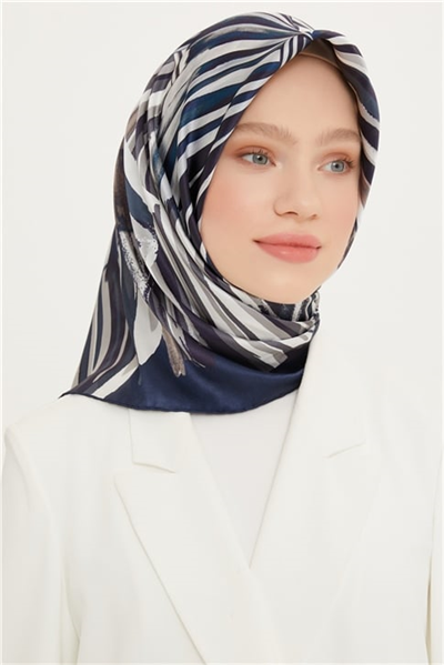 Armine Sura İpek Eşarp 22Ya8757 03