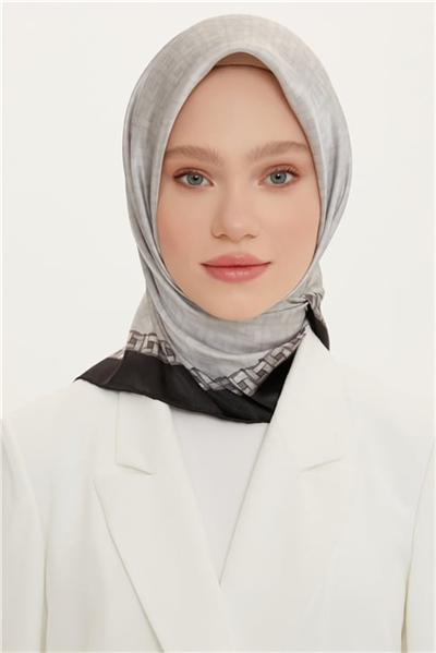 Armine Sura İpek Eşarp 22Ya8758 01