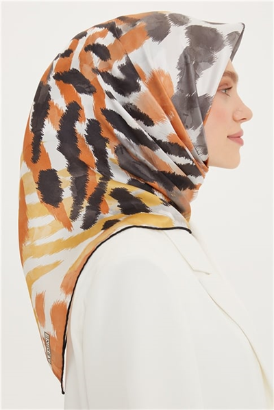Armine Sura İpek Eşarp 22Ya8759 01