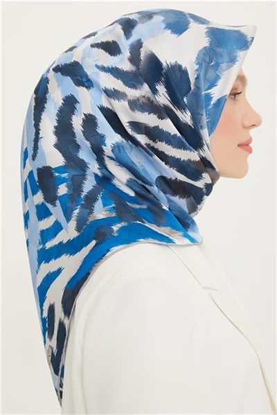 Armine Sura İpek Eşarp 22Ya8759 05