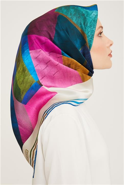 Armine Sura İpek Eşarp 23Ka9002 03
