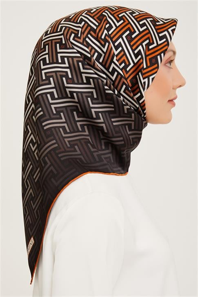 Armine Sura İpek Eşarp 23Ka9011 01