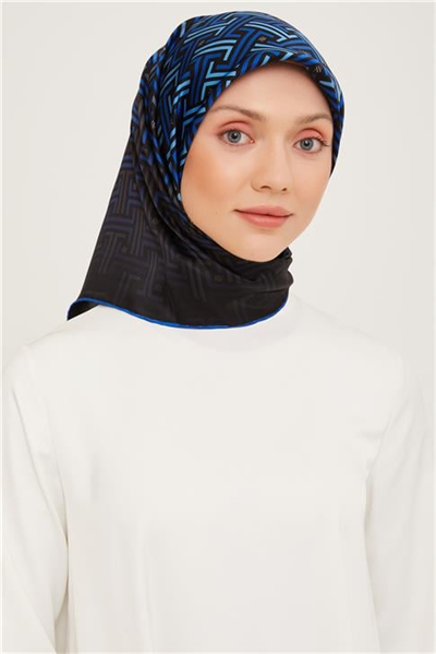 Armine Sura İpek Eşarp 23Ka9011 04