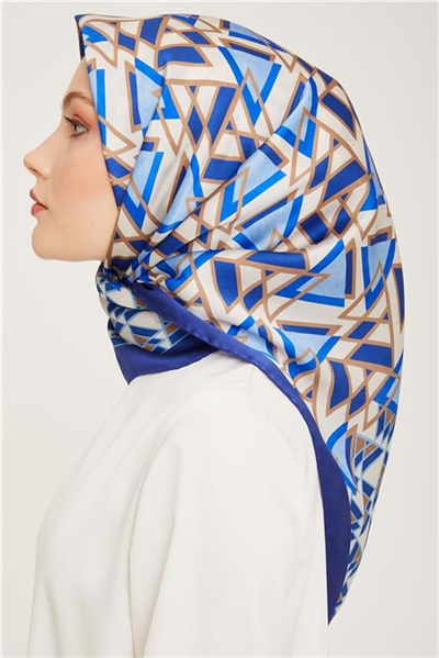 Armine Sura İpek Eşarp 23Ka9019 02