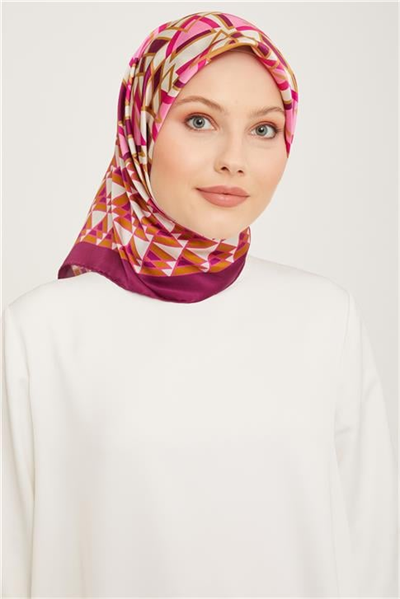 Armine Sura İpek Eşarp 23Ka9019 03