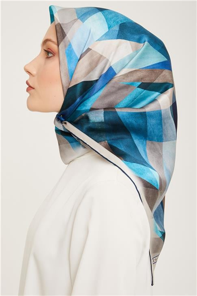 Armine Sura İpek Eşarp 23Ka9024 05