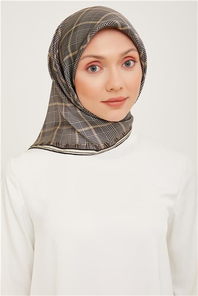 Armine Sura İpek Eşarp 23Ka9029 02