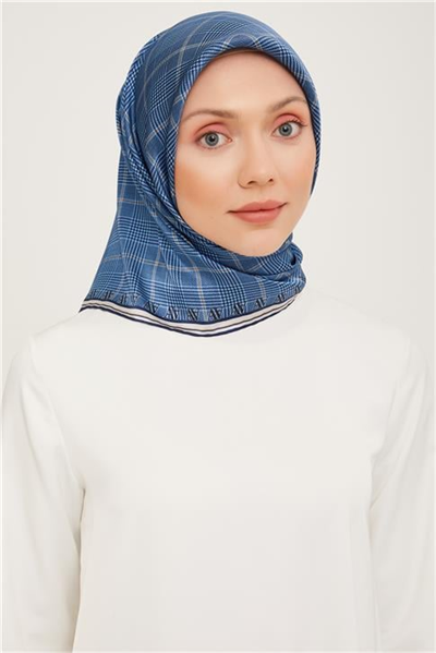 Armine Sura İpek Eşarp 23Ka9029 03
