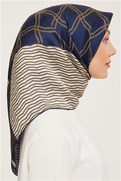 Armine Sura İpek Eşarp 23Ka9031 01