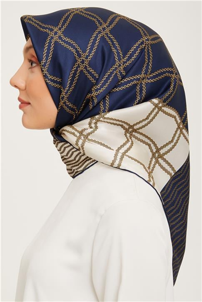 Armine Sura İpek Eşarp 23Ka9031 01