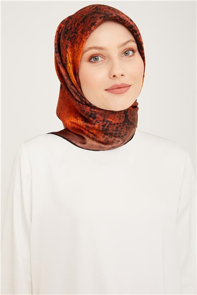 Armine Sura İpek Eşarp 23Ka9032 31 05