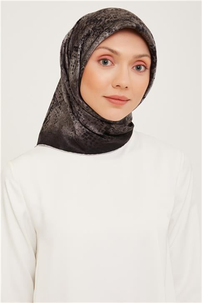 Armine Sura İpek Eşarp 23Ka9032 31 32