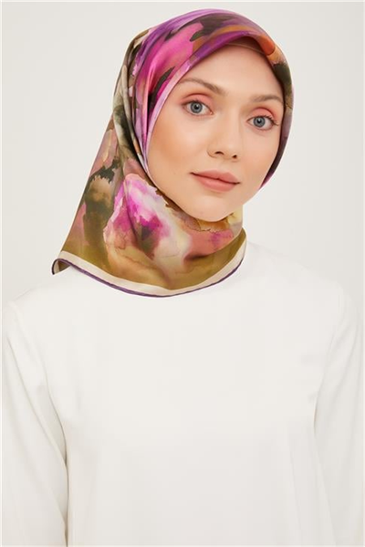 Armine Sura İpek Eşarp 23Ka9033 06