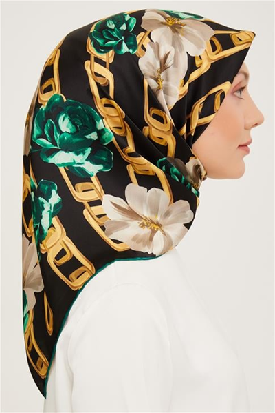 Armine Sura İpek Eşarp 23Ka9034 2 01