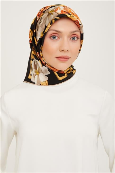 Armine Sura İpek Eşarp 23Ka9034 2 02