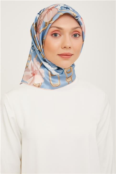 Armine Sura İpek Eşarp 23Ka9034 2 06