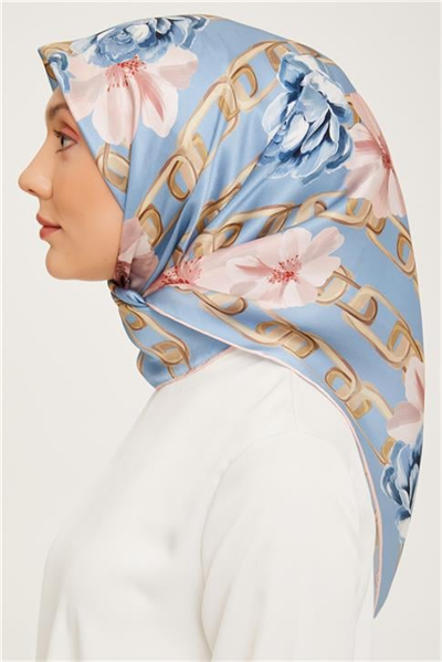 Armine Sura İpek Eşarp 23Ka9034 2 06