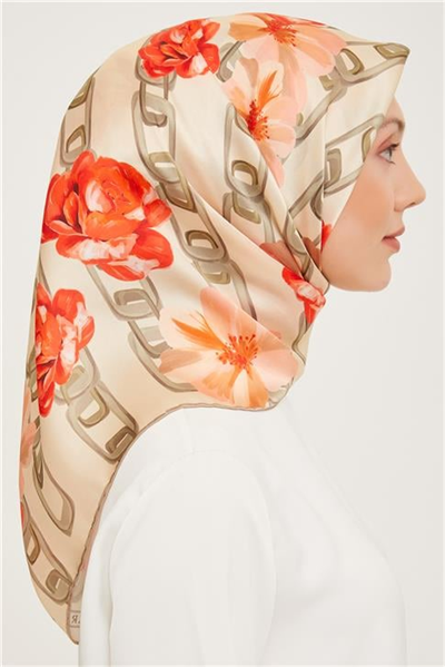 Armine Sura İpek Eşarp 23Ka9034 2 09