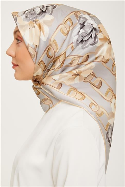 Armine Sura İpek Eşarp 23Ka9034 2 19