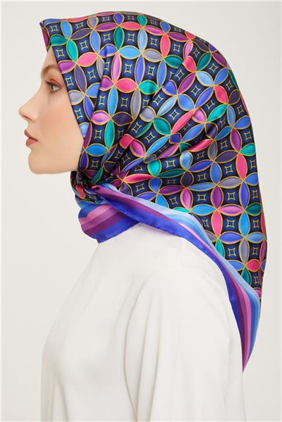 Armine Sura İpek Eşarp 23Ka9036 5 05