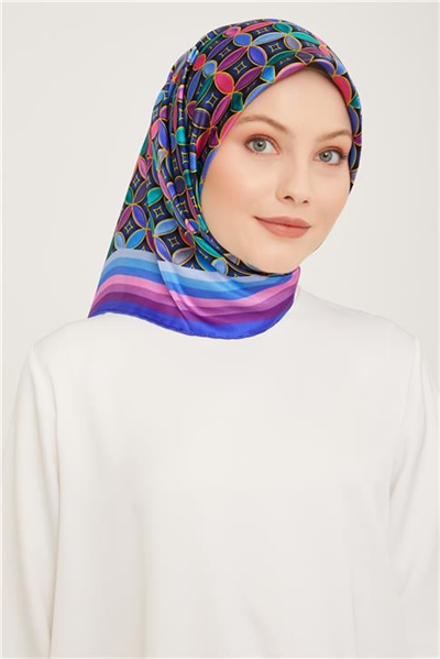 Armine Sura İpek Eşarp 23Ka9036 5 05