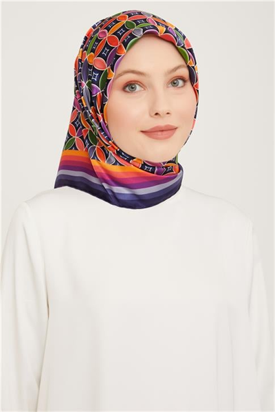 Armine Sura İpek Eşarp 23Ka9036 5 06