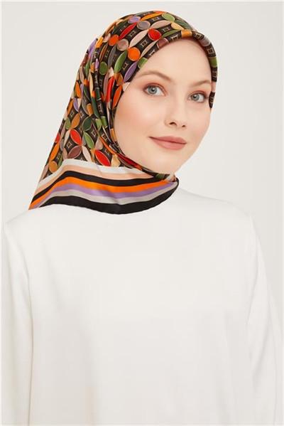 Armine Sura İpek Eşarp 23Ka9036 5 33