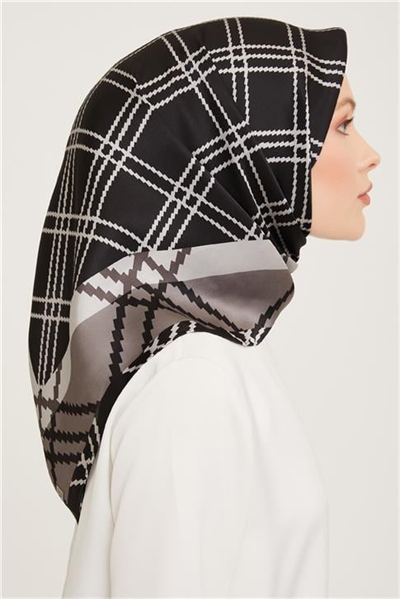 Armine Sura İpek Eşarp 23Ka9040 8 05