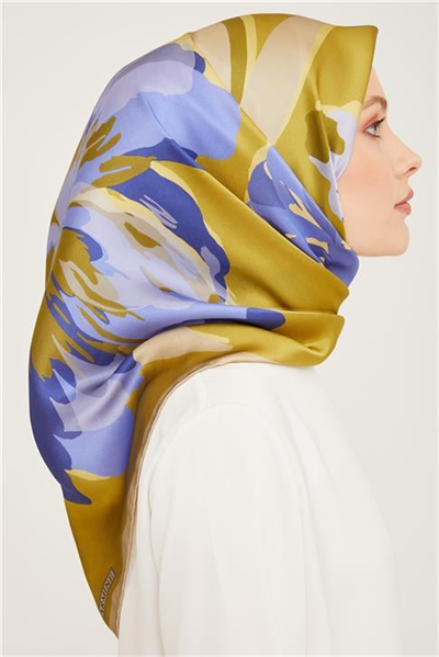 Armine Sura İpek Eşarp 23Ka9042 02