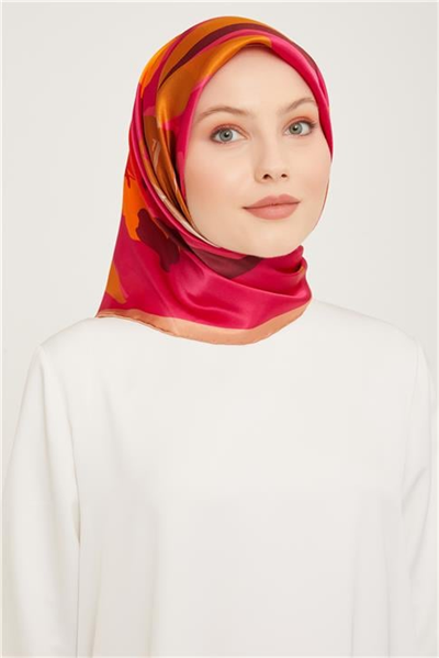 Armine Sura İpek Eşarp 23Ka9042 05