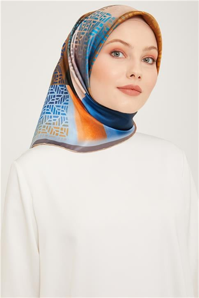 Armine Sura İpek Eşarp 23Ka9044 05