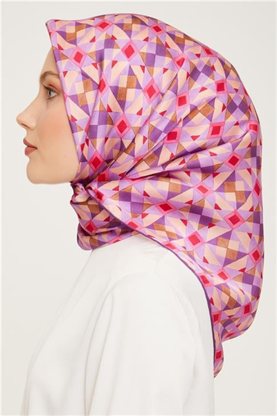 Armine Sura İpek Eşarp 23Ka9045 01