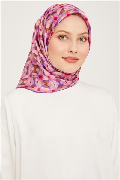 Armine Sura İpek Eşarp 23Ka9045 01