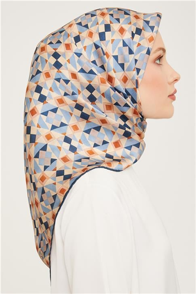 Armine Sura İpek Eşarp 23Ka9045 03