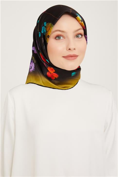 Armine Sura İpek Eşarp 23Ka9048 01