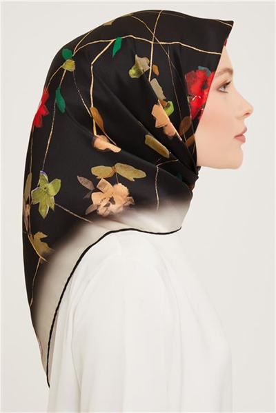 Armine Sura İpek Eşarp 23Ka9048 04