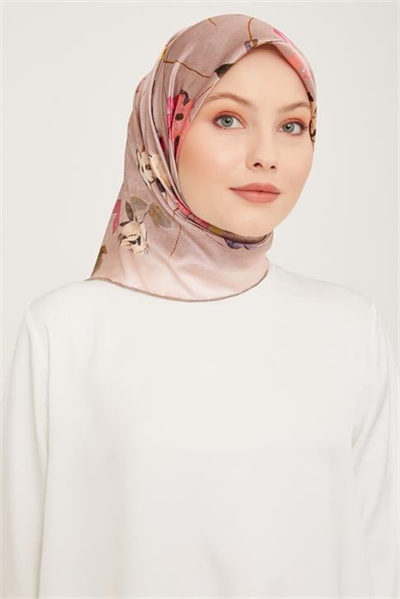 Armine Sura İpek Eşarp 23Ka9048 08
