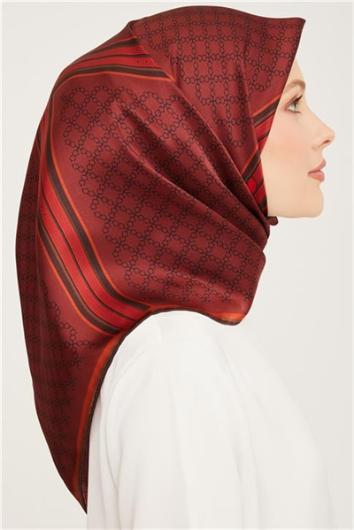 Armine Sura İpek Eşarp 23Ka9054 02