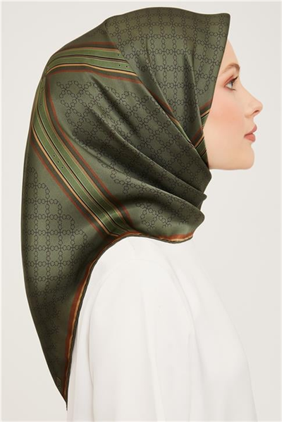 Armine Sura İpek Eşarp 23Ka9054 08