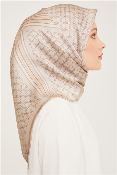 Armine Sura İpek Eşarp 23Ka9054 19