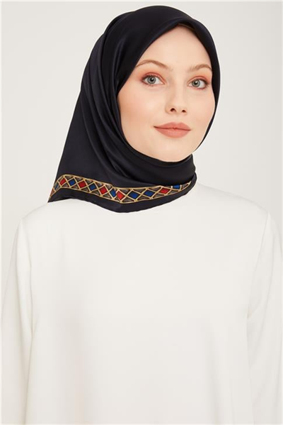 Armine Sura İpek Eşarp 23Ka9057 31 36