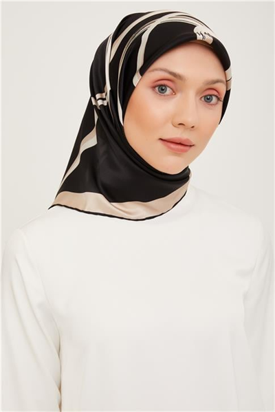 Armine Sura İpek Eşarp 23Ka9059 03