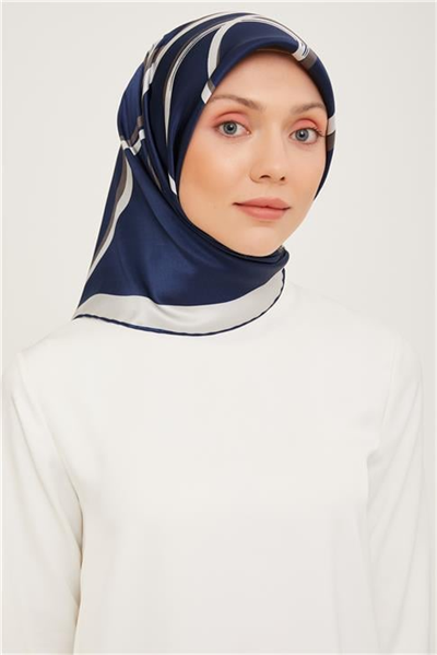 Armine Sura İpek Eşarp 23Ka9059 04