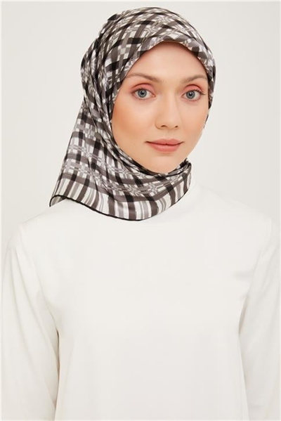 Armine Sura İpek Eşarp 23Ka9062 31