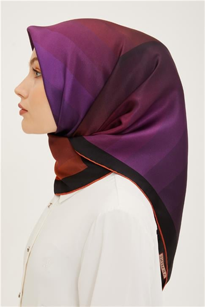 Armine Sura İpek Eşarp 23Ya8904 05