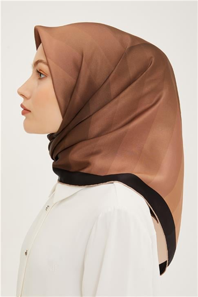 Armine Sura İpek Eşarp 23Ya8904 08