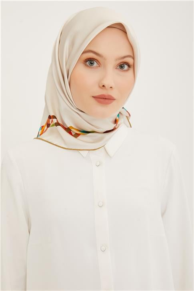 Armine Sura İpek Eşarp 23Ya8908 02