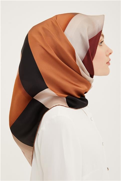Armine Sura İpek Eşarp 23Ya8918 01